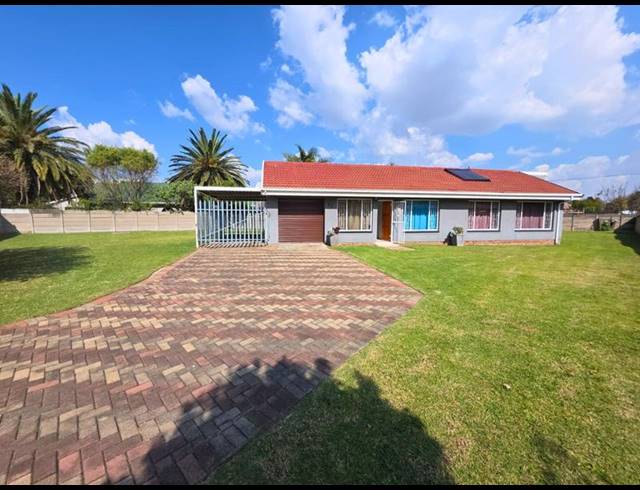 3 BEDROOM PROPERTY TO RENT IN POMONA
